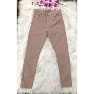 Joe’s Jeans Skinny Jegging Jean